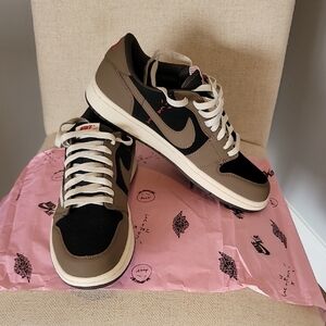 Nike Men's Athletic Shoes - Black and Brown